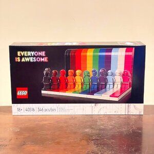 Lego 40516 Everyone Is Awesome NIB New Sealed Box in Hand